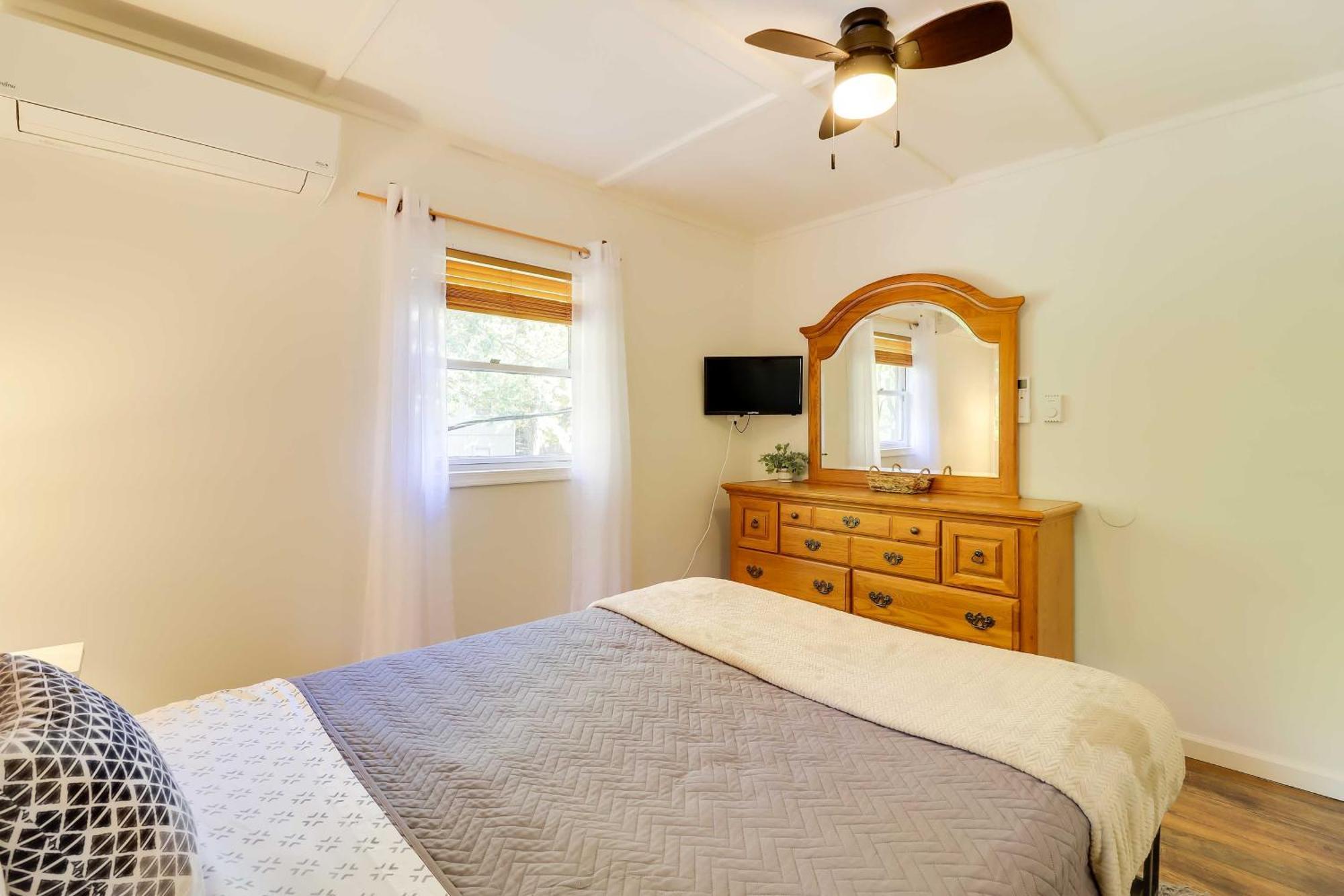 Poconos Ski Retreat With Sauna, Hot Tub, And Game Room Лейк-Хармони Экстерьер фото